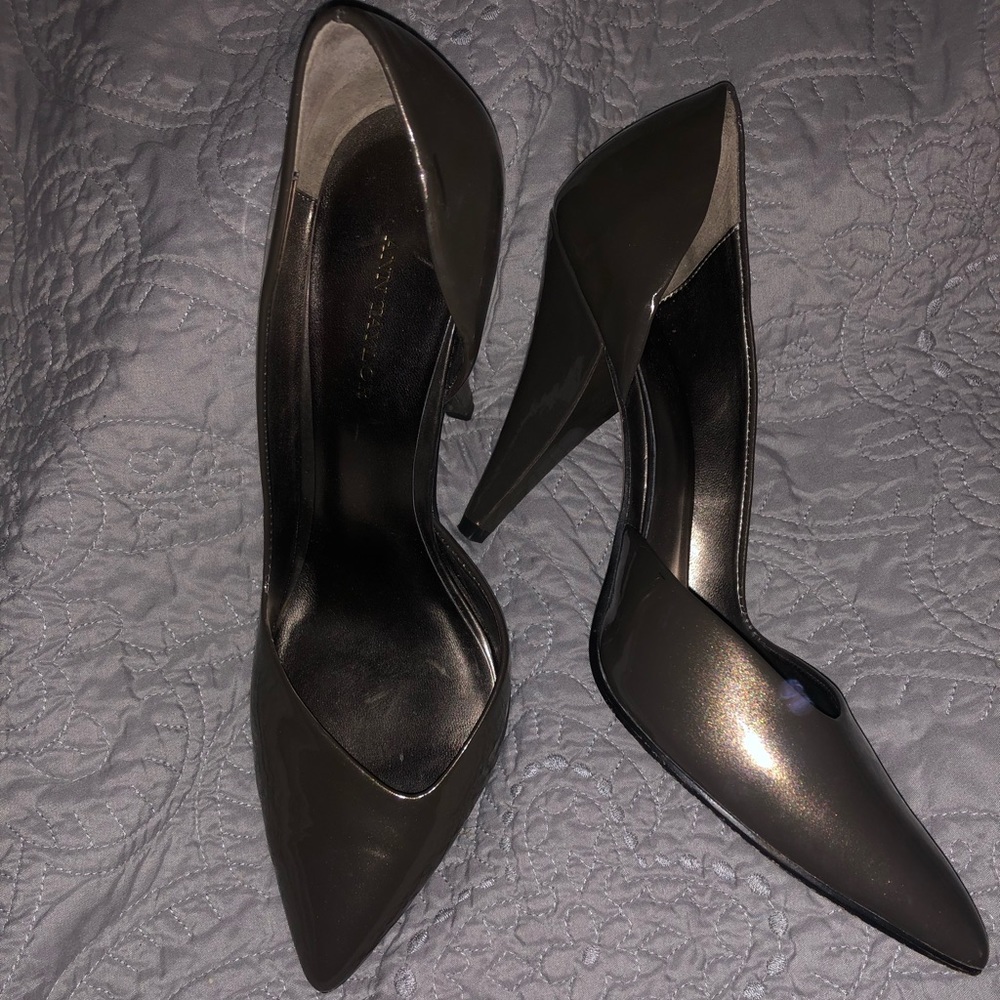Ann Taylor Gray/silver heels